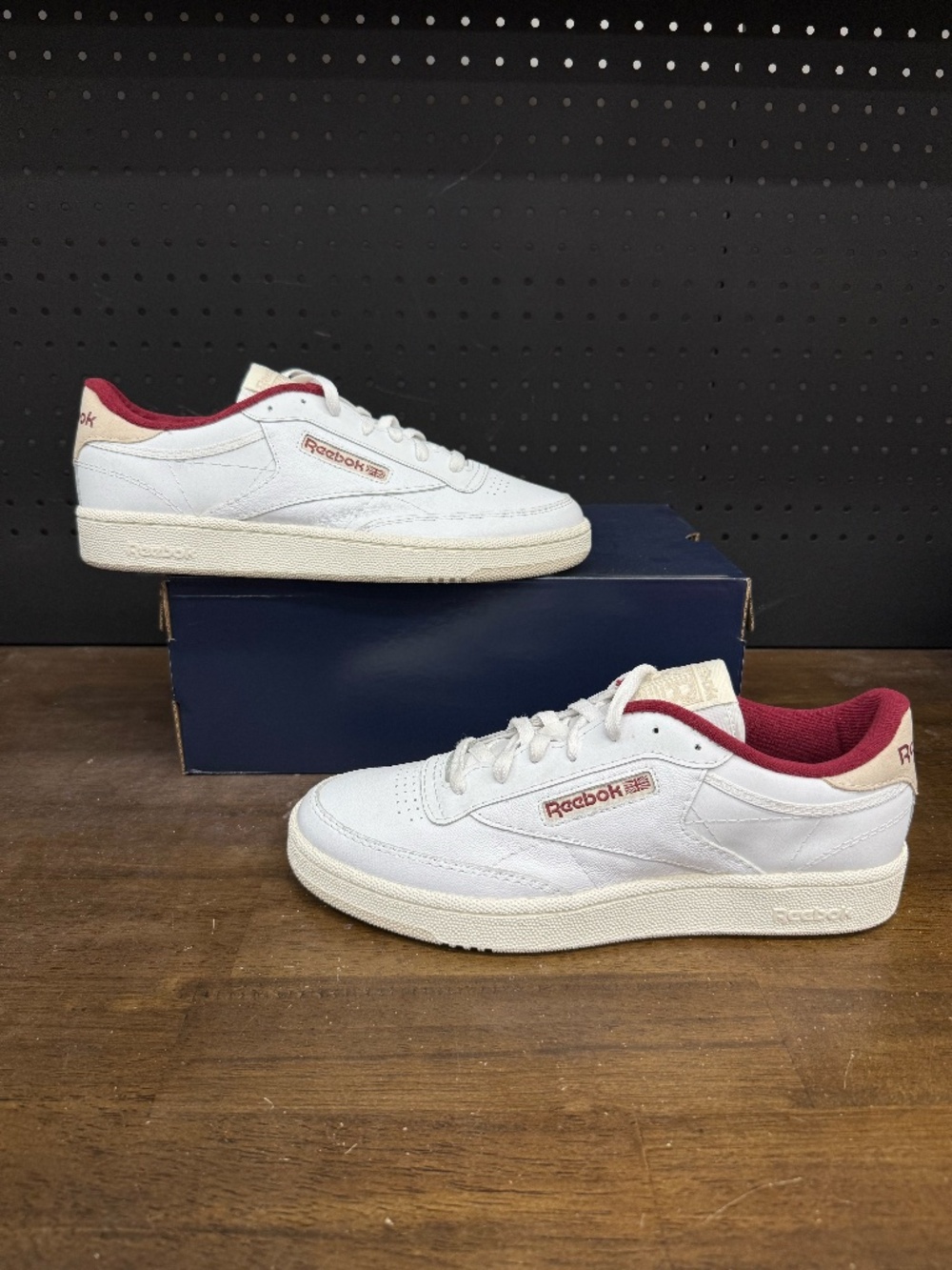 New W/O Box! Men's Reebok Club C 85 'White Classic Maroon' Beige Sneakers